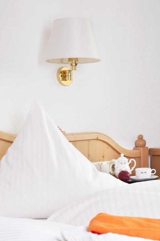 Bio-Hotel Uplaender Hof فيلنغن الغرفة الصورة